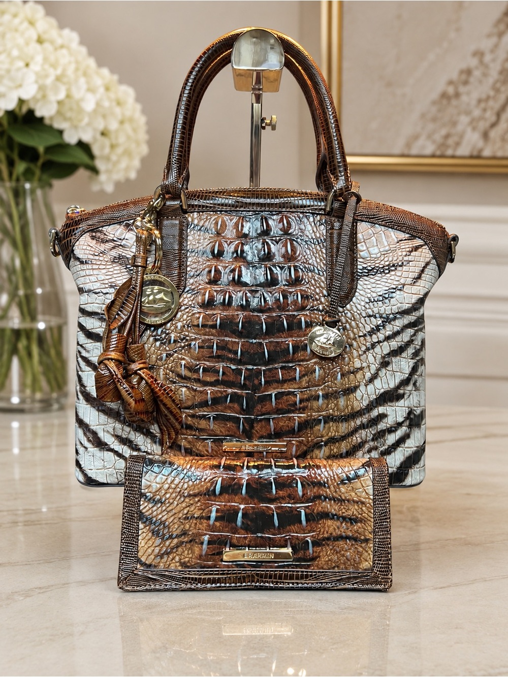 BRAHMIN “Feline Hermosa” Medium Duxbury with Ady Wallet, EUC & Brahmin Roses🌹 - Picture 3 of 13